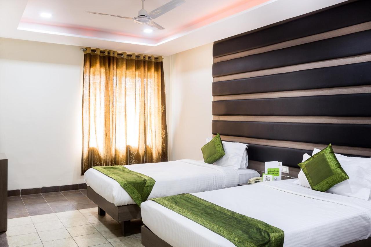 Treebo Fort Club Hyderabad Exterior foto